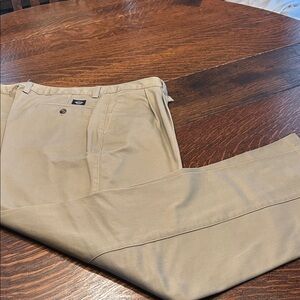 Dockers Men's Khaki Chinos sz38-32